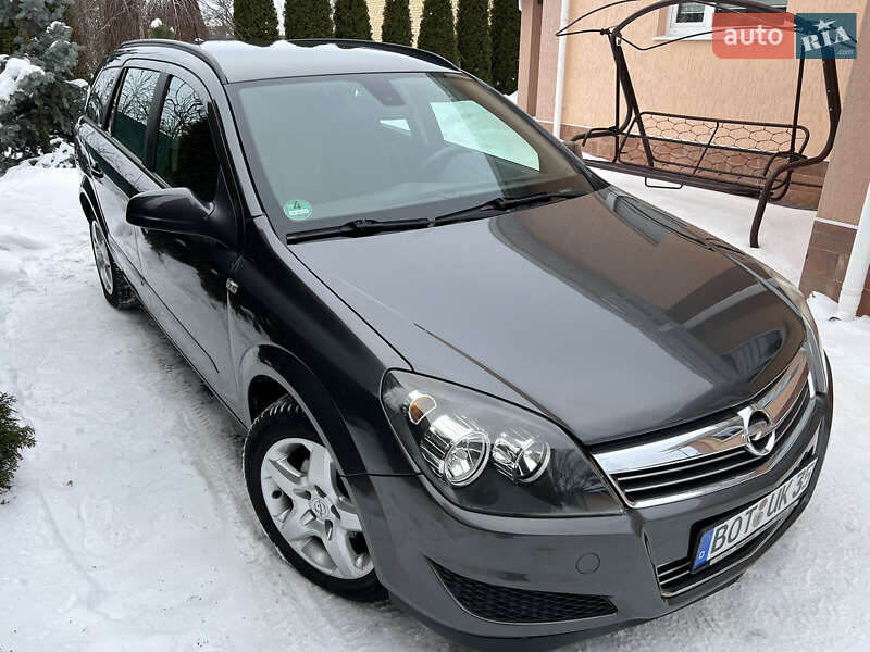Универсал Opel Astra 2009 в Виннице