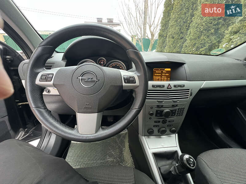 Универсал Opel Astra 2009 в Виннице