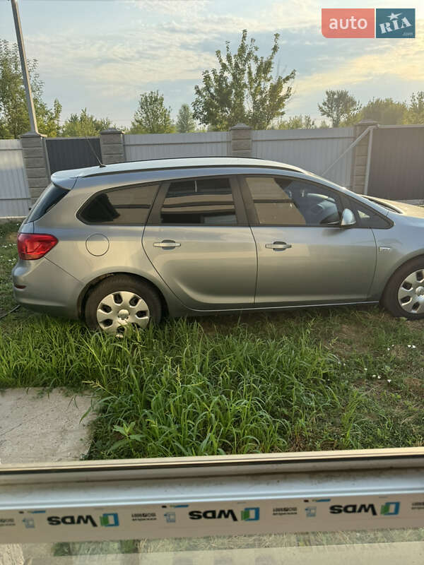 Универсал Opel Astra 2011 в Киеве фото 2 Универсал Opel Astra 2011 в Киеве