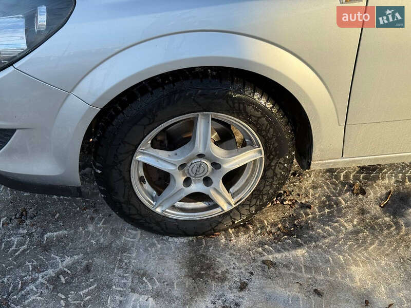 Универсал Opel Astra 2010 в Стрые фото 9 Универсал Opel Astra 2010 в Стрые