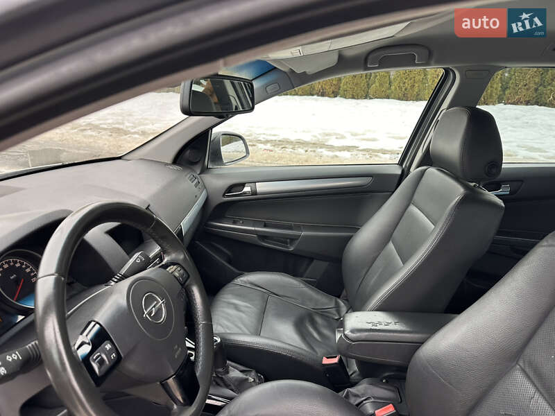 Универсал Opel Astra 2009 в Киеве