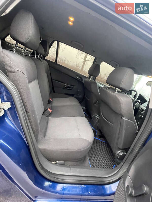 Универсал Opel Astra 2006 в Черновцах фото 33 Универсал Opel Astra 2006 в Черновцах