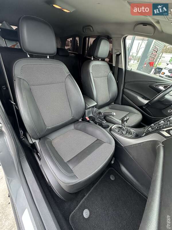 Универсал Opel Astra 2012 в Белогородке фото 17 Универсал Opel Astra 2012 в Белогородке