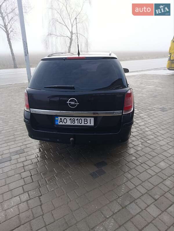 Универсал Opel Astra 2006 в Виноградове