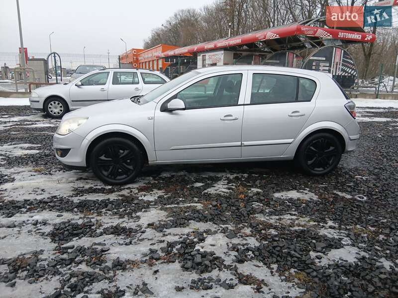 Хэтчбек Opel Astra 2008 в Луцке фото 3 Хэтчбек Opel Astra 2008 в Луцке