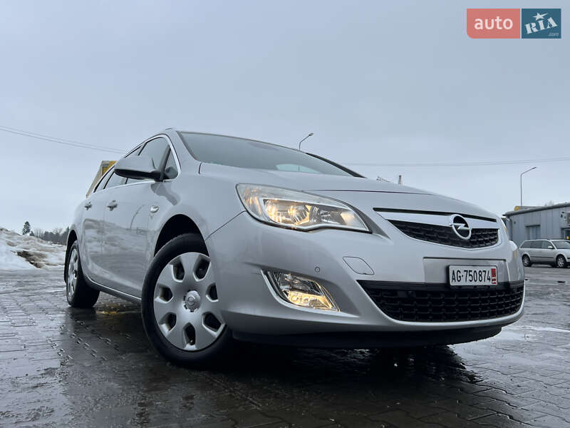 Универсал Opel Astra 2011 в Луцке фото 22 Универсал Opel Astra 2011 в Луцке