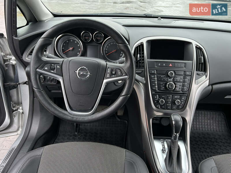 Универсал Opel Astra 2011 в Луцке фото 46 Универсал Opel Astra 2011 в Луцке