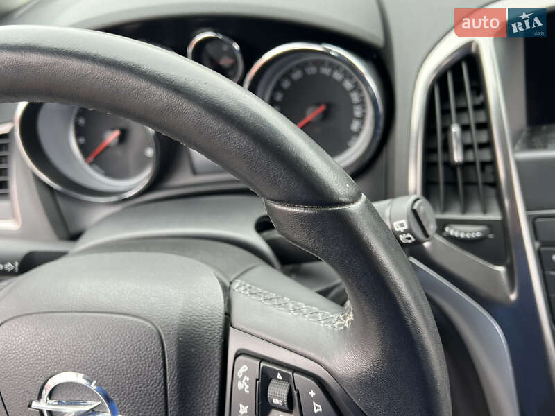 Универсал Opel Astra 2011 в Луцке фото 61 Универсал Opel Astra 2011 в Луцке