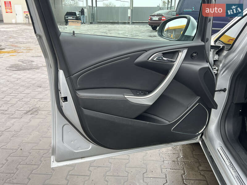 Универсал Opel Astra 2011 в Луцке фото 73 Универсал Opel Astra 2011 в Луцке