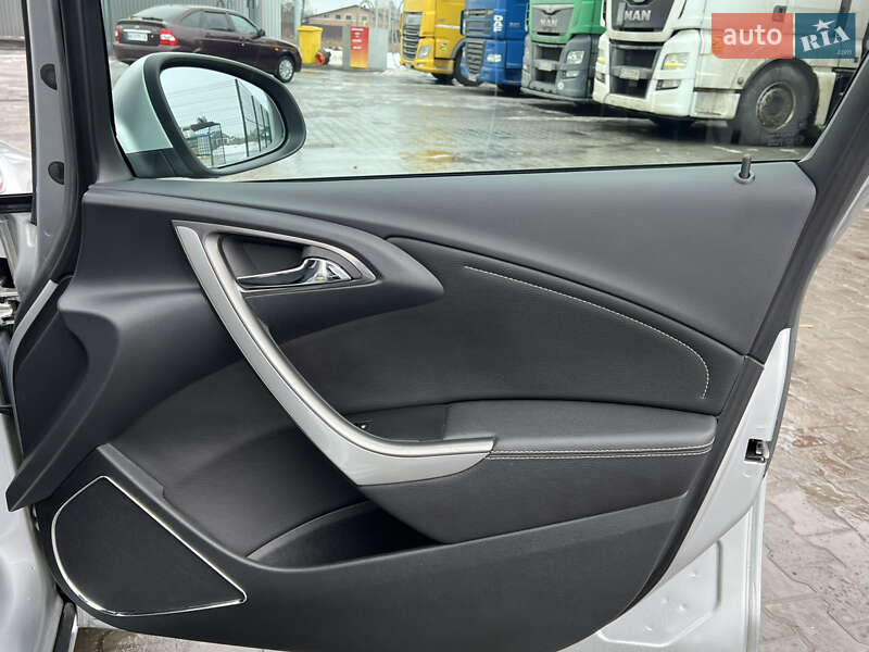 Универсал Opel Astra 2011 в Луцке фото 93 Универсал Opel Astra 2011 в Луцке