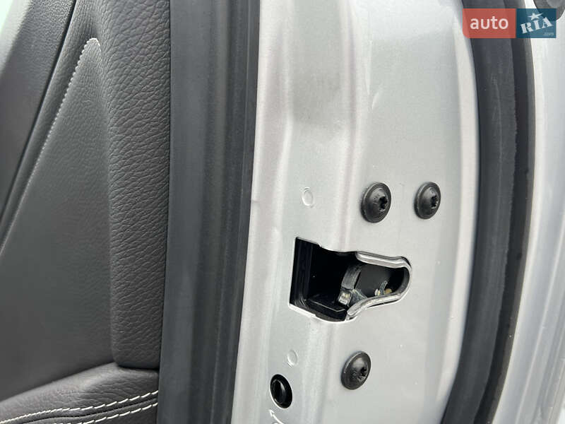 Универсал Opel Astra 2011 в Луцке фото 109 Универсал Opel Astra 2011 в Луцке