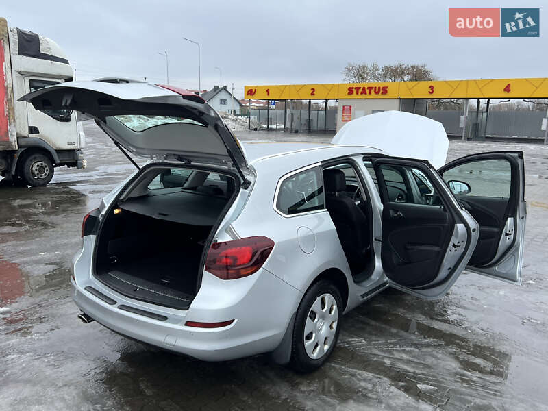 Универсал Opel Astra 2011 в Луцке фото 128 Универсал Opel Astra 2011 в Луцке