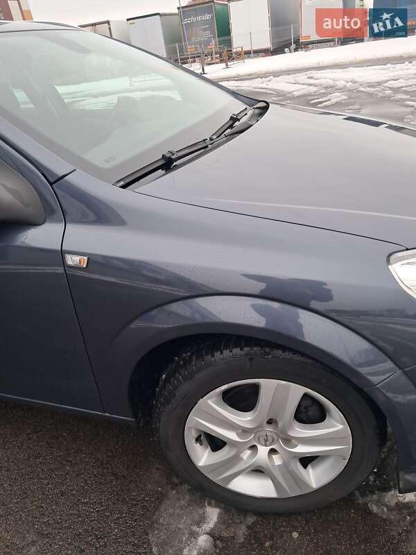 Универсал Opel Astra 2009 в Ковеле