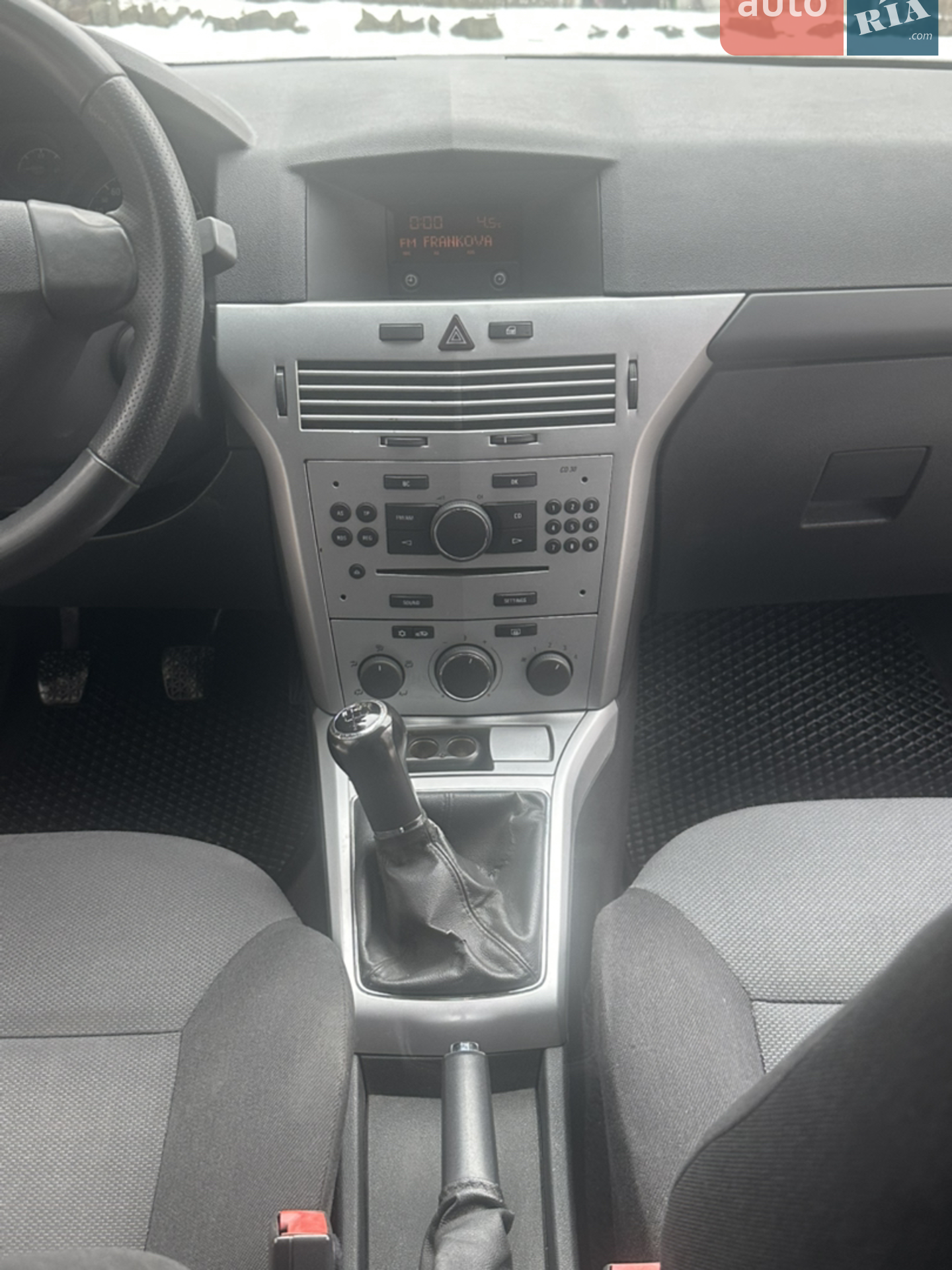 2011 Opel Astra - мініатюра 28