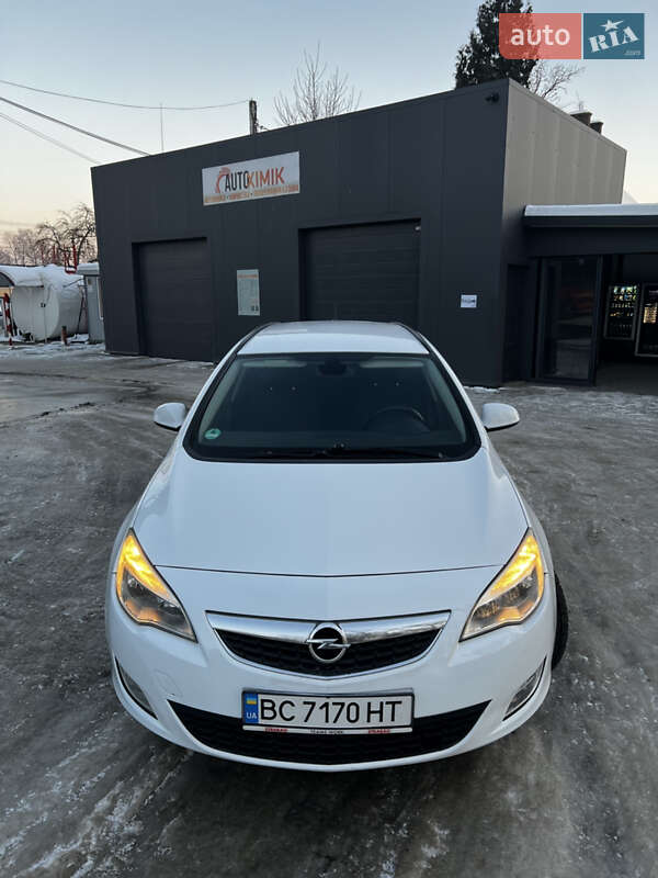 Универсал Opel Astra 2011 в Самборе фото 15 Универсал Opel Astra 2011 в Самборе