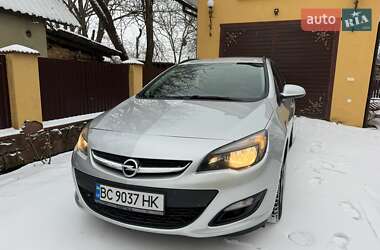 Універсал Opel Astra 2015 в Львові
