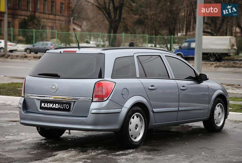 Универсал Opel Astra 2004 в Харькове