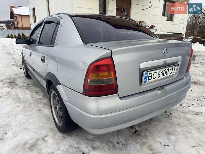 Седан Opel Astra 2001 в Львові