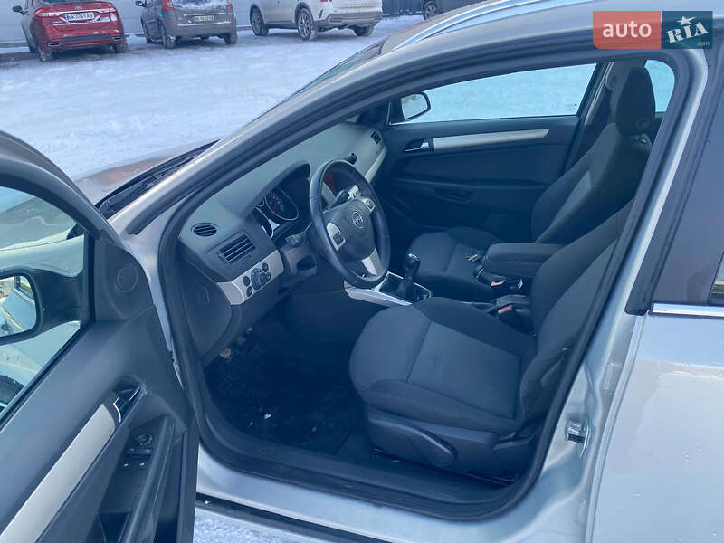 Універсал Opel Astra 2008 в Рівному фото 19 Універсал Opel Astra 2008 в Рівному