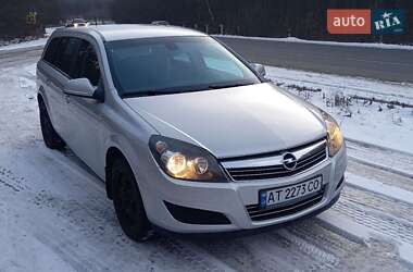 Универсал Opel Astra 2010 в Ивано-Франковске