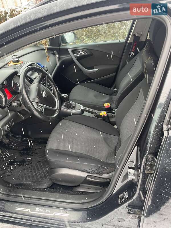 Універсал Opel Astra 2014 в Стрию