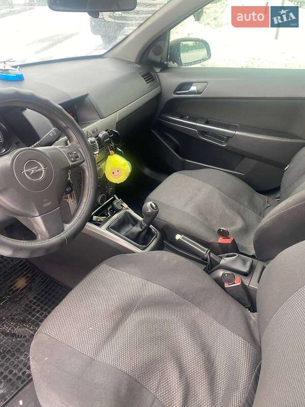 Хетчбек Opel Astra 2005 в Калуші фото 7 Хетчбек Opel Astra 2005 в Калуші