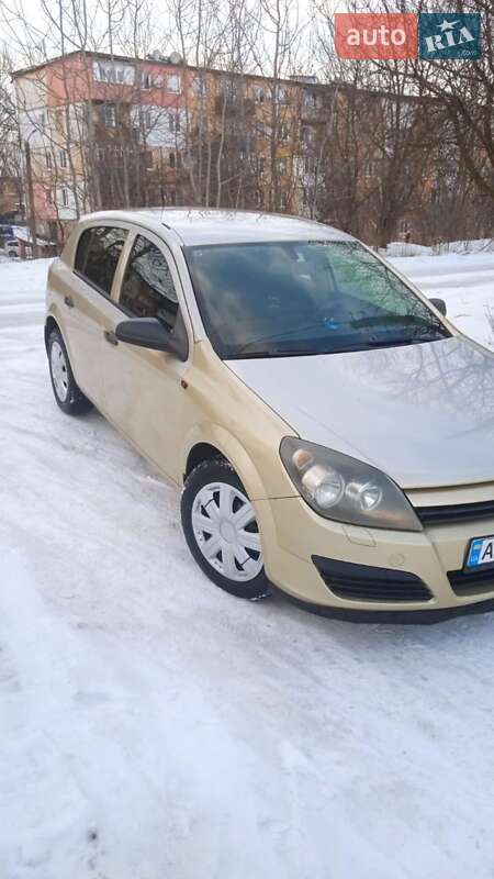 Хетчбек Opel Astra 2005 в Калуші фото 2 Хетчбек Opel Astra 2005 в Калуші