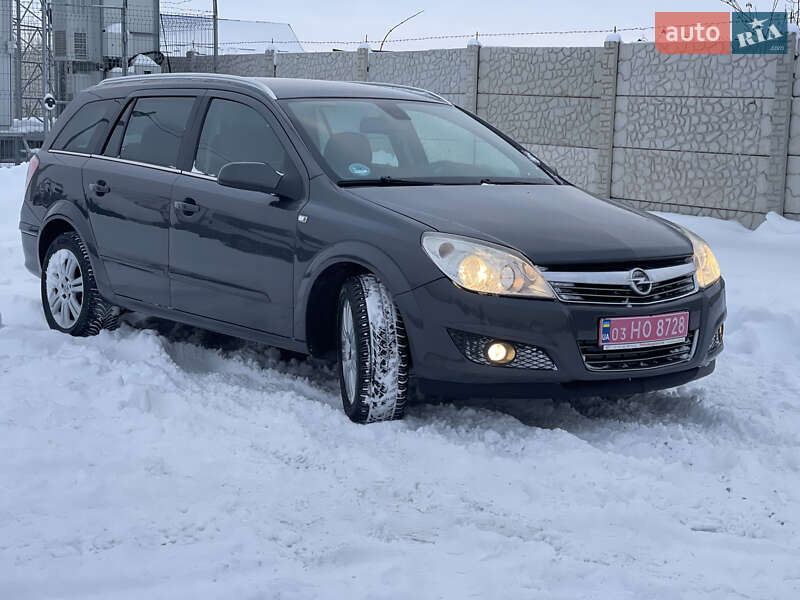 Универсал Opel Astra 2009 в Луцке фото 10 Универсал Opel Astra 2009 в Луцке