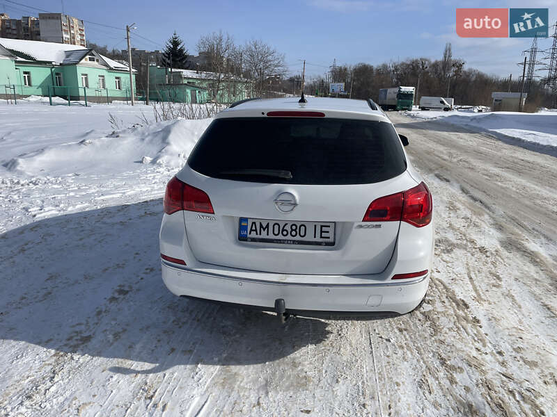 Универсал Opel Astra 2016 в Житомире
