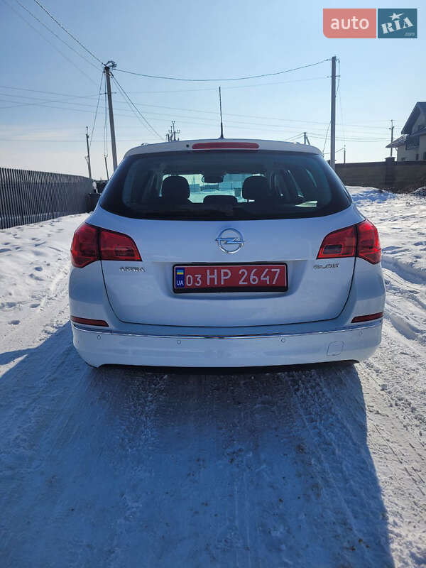 Универсал Opel Astra 2013 в Луцке фото 5 Универсал Opel Astra 2013 в Луцке