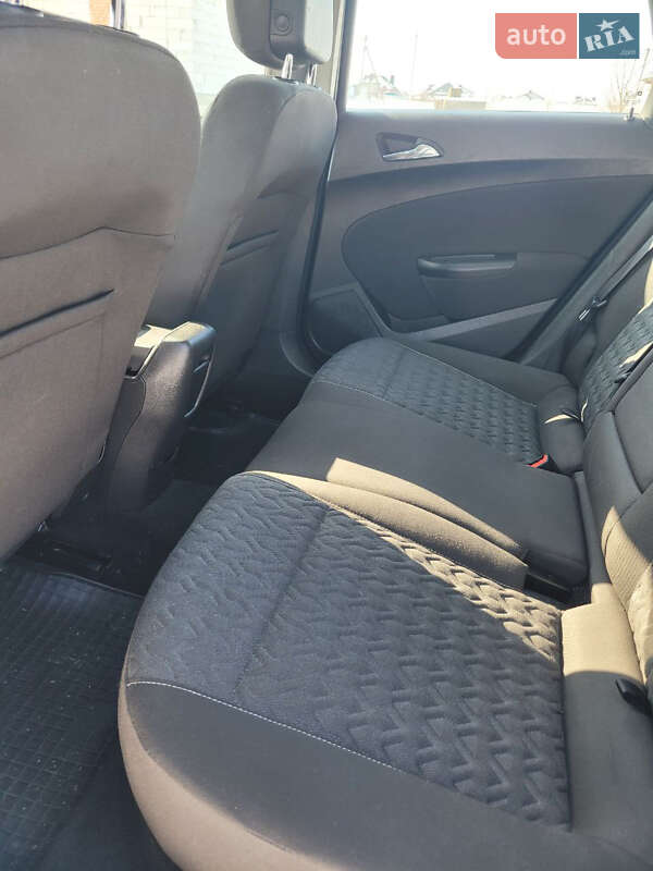 Универсал Opel Astra 2013 в Луцке фото 15 Универсал Opel Astra 2013 в Луцке