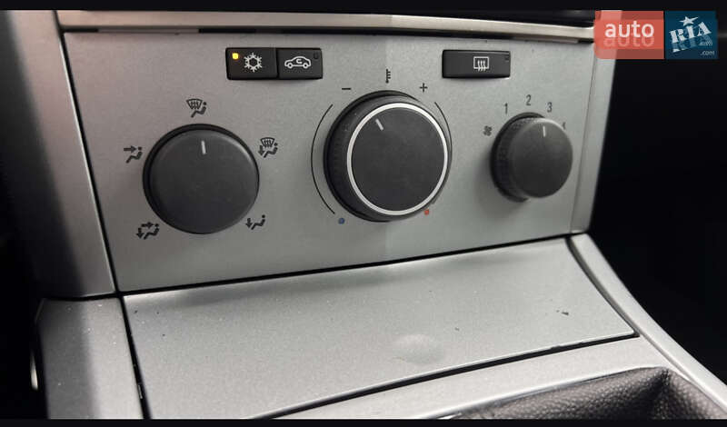 Універсал Opel Astra 2006 в Хмельницькому