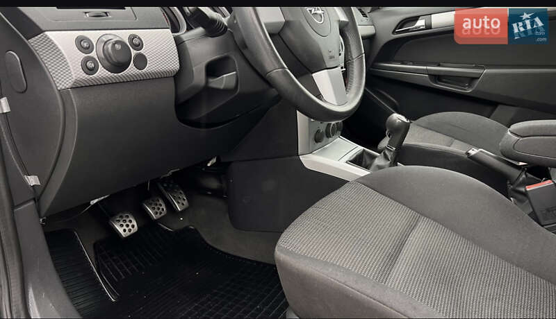 Універсал Opel Astra 2006 в Хмельницькому