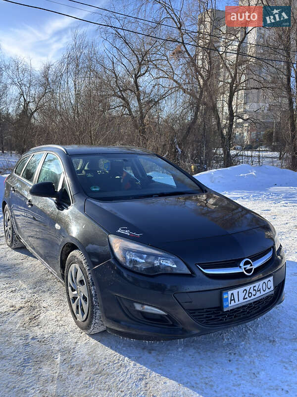 Універсал Opel Astra 2013 в Житомирі