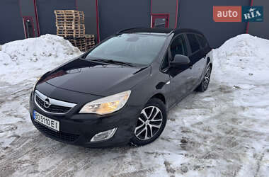 Универсал Opel Astra 2012 в Тернополе