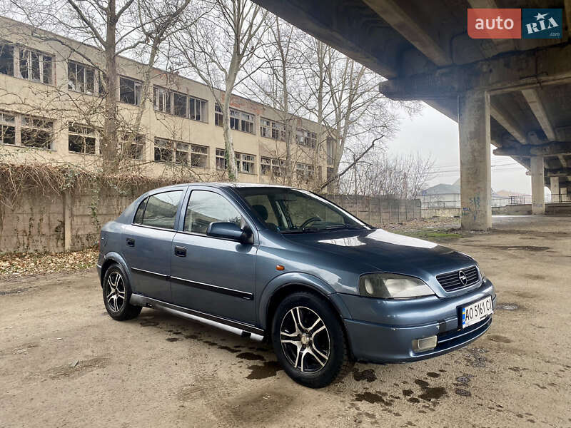 Хетчбек Opel Astra 1998 в Мукачевому