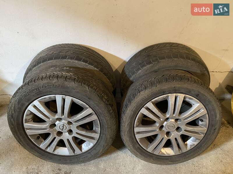 Універсал Opel Astra 2009 в Івано-Франківську