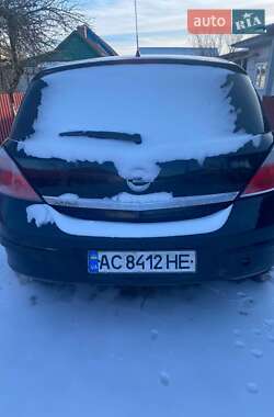 Хэтчбек Opel Astra 2004 в Любешове