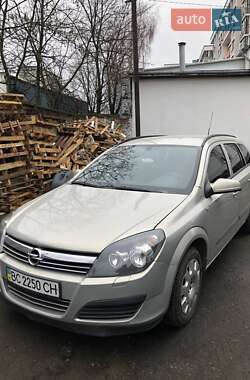 Универсал Opel Astra 2005 в Львове