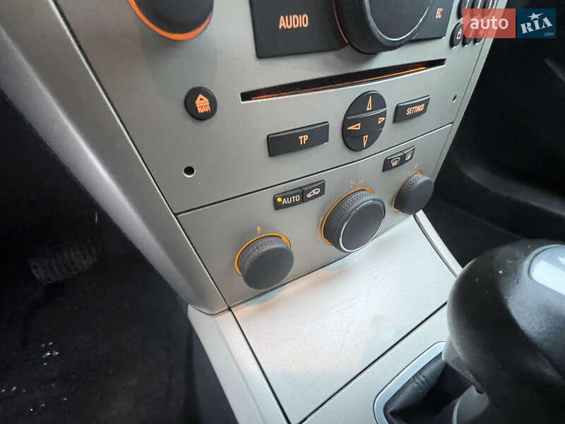 Универсал Opel Astra 2007 в Луцке фото 4 Универсал Opel Astra 2007 в Луцке