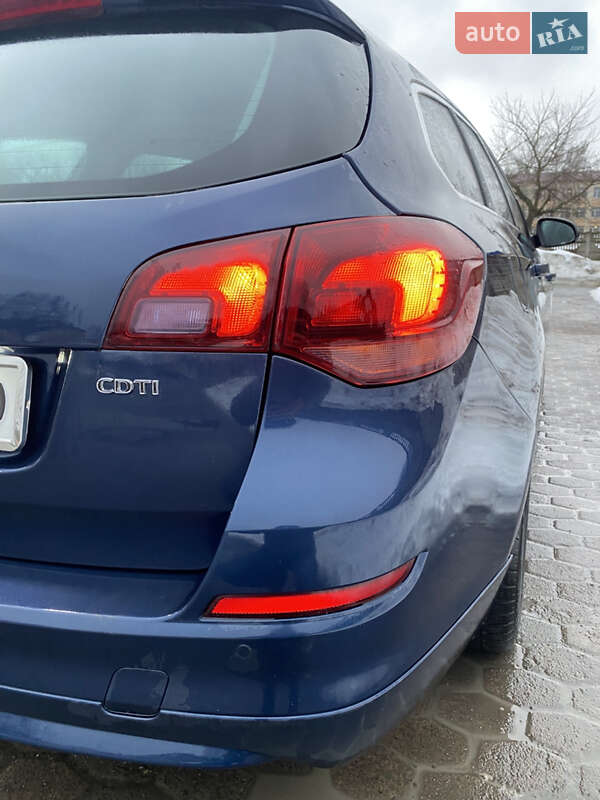 Універсал Opel Astra 2011 в Костопілі