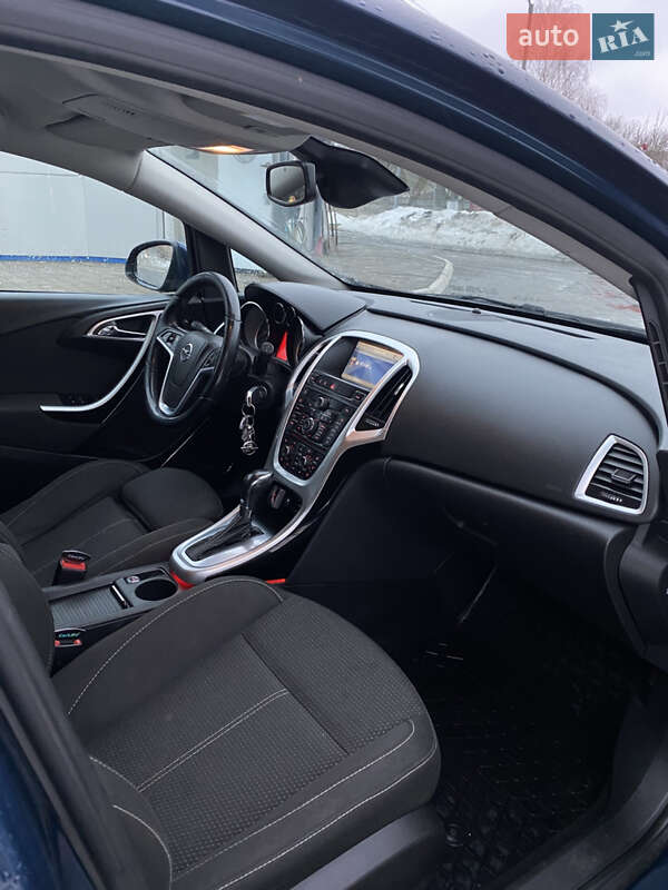 Універсал Opel Astra 2011 в Костопілі