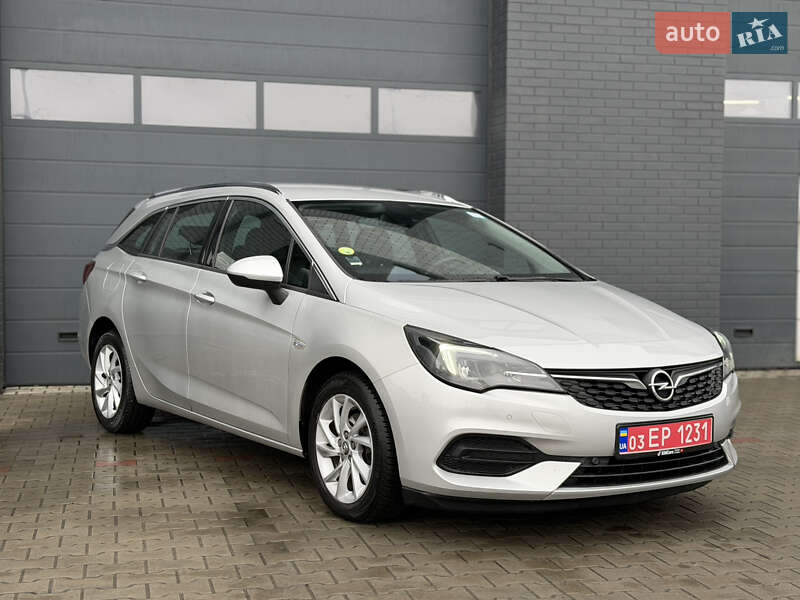 Opel Astra 2021
