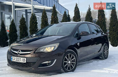 Хэтчбек Opel Astra 2012 в Киеве