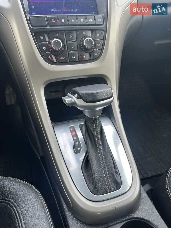 Хэтчбек Opel Astra 2012 в Киеве