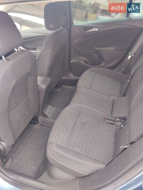 Универсал Opel Astra 2017 в Виннице