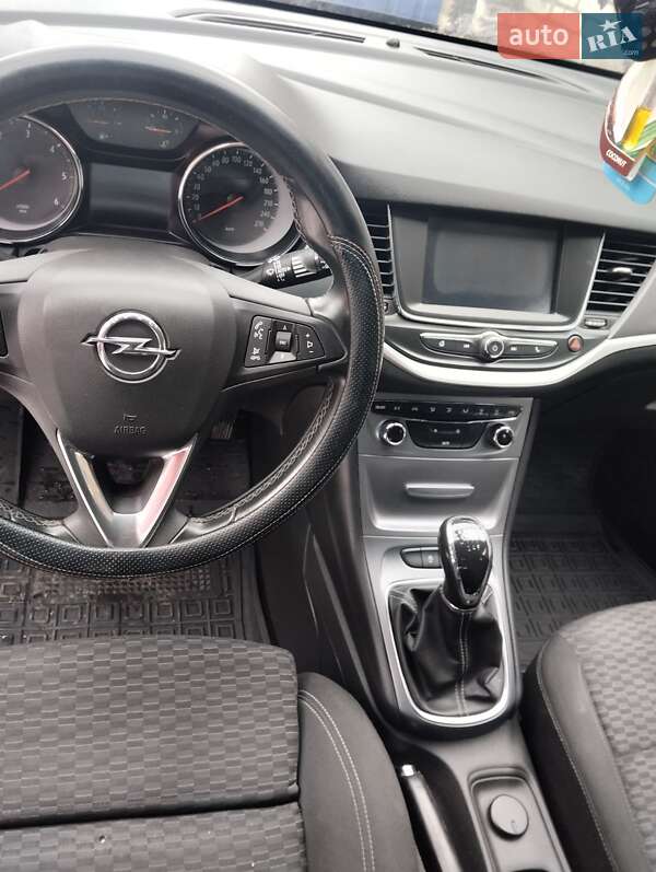Универсал Opel Astra 2017 в Виннице