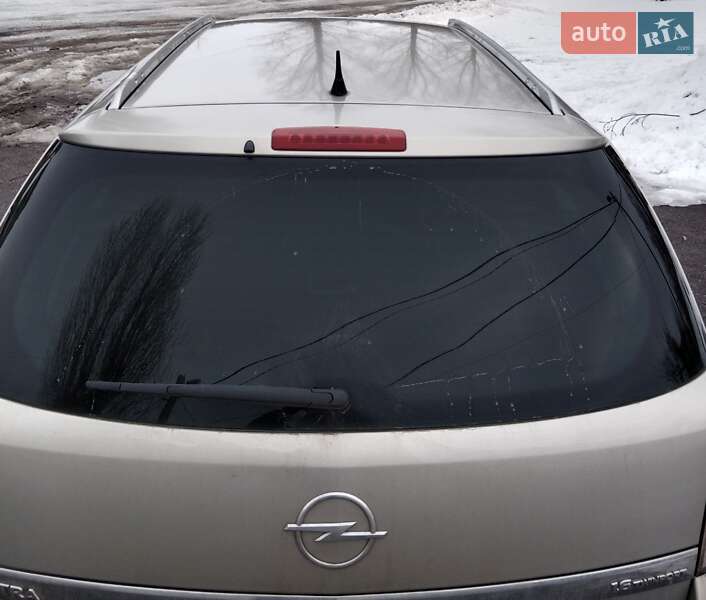 Універсал Opel Astra 2005 в Олександрії