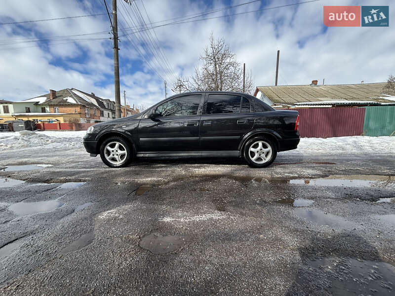Седан Opel Astra 2006 в Козятині