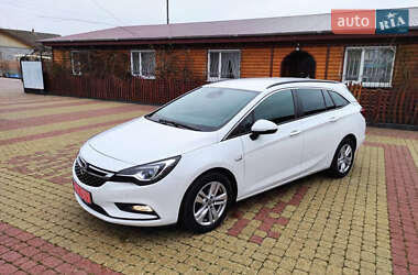 Универсал Opel Astra 2017 в Хмельницком